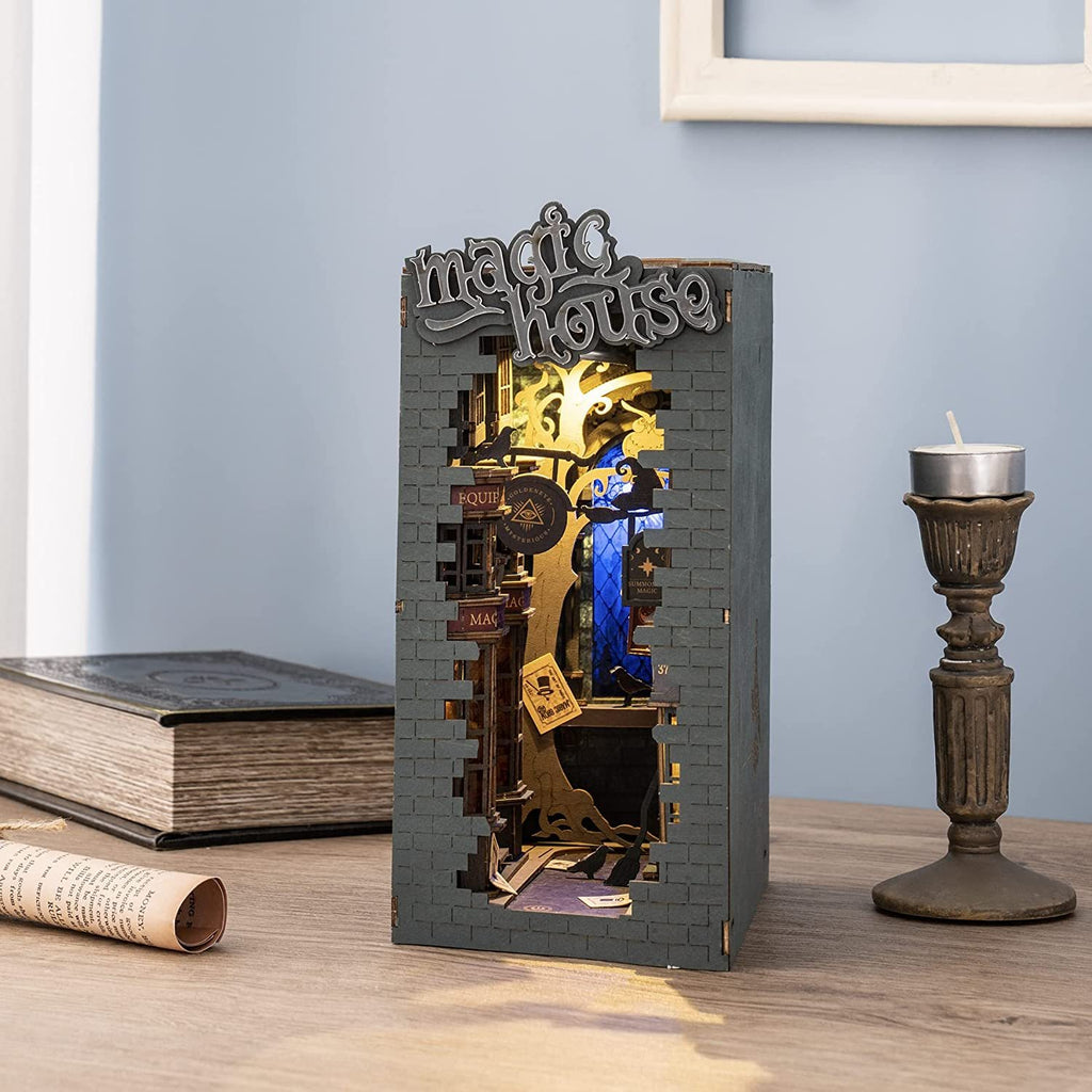Robotime Rolife Book Nooks Series