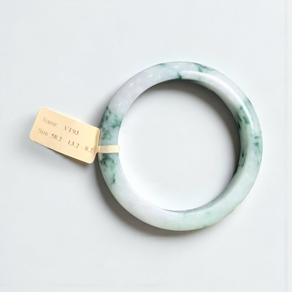 Vòng Tay Phỉ Thúy Nếp Hoa Bạch Ngọc Hoa Bay - Jadeite “White Jade Blossom Drift” Bracelet