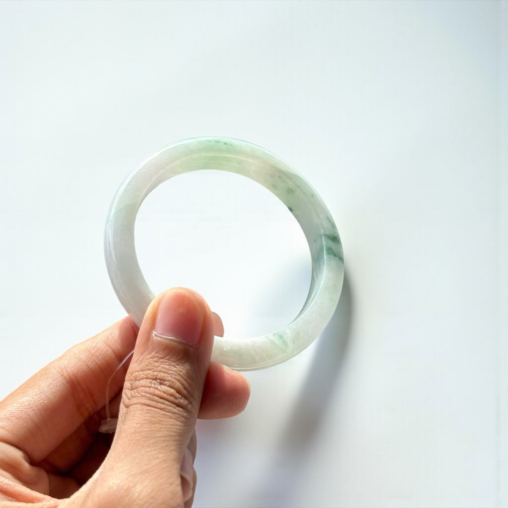 Vòng Tay Phỉ Thúy Bạch Ngọc Hoa Bay Nếp Hóa - Jadeite White Jade Blossom Leaf Bracelet