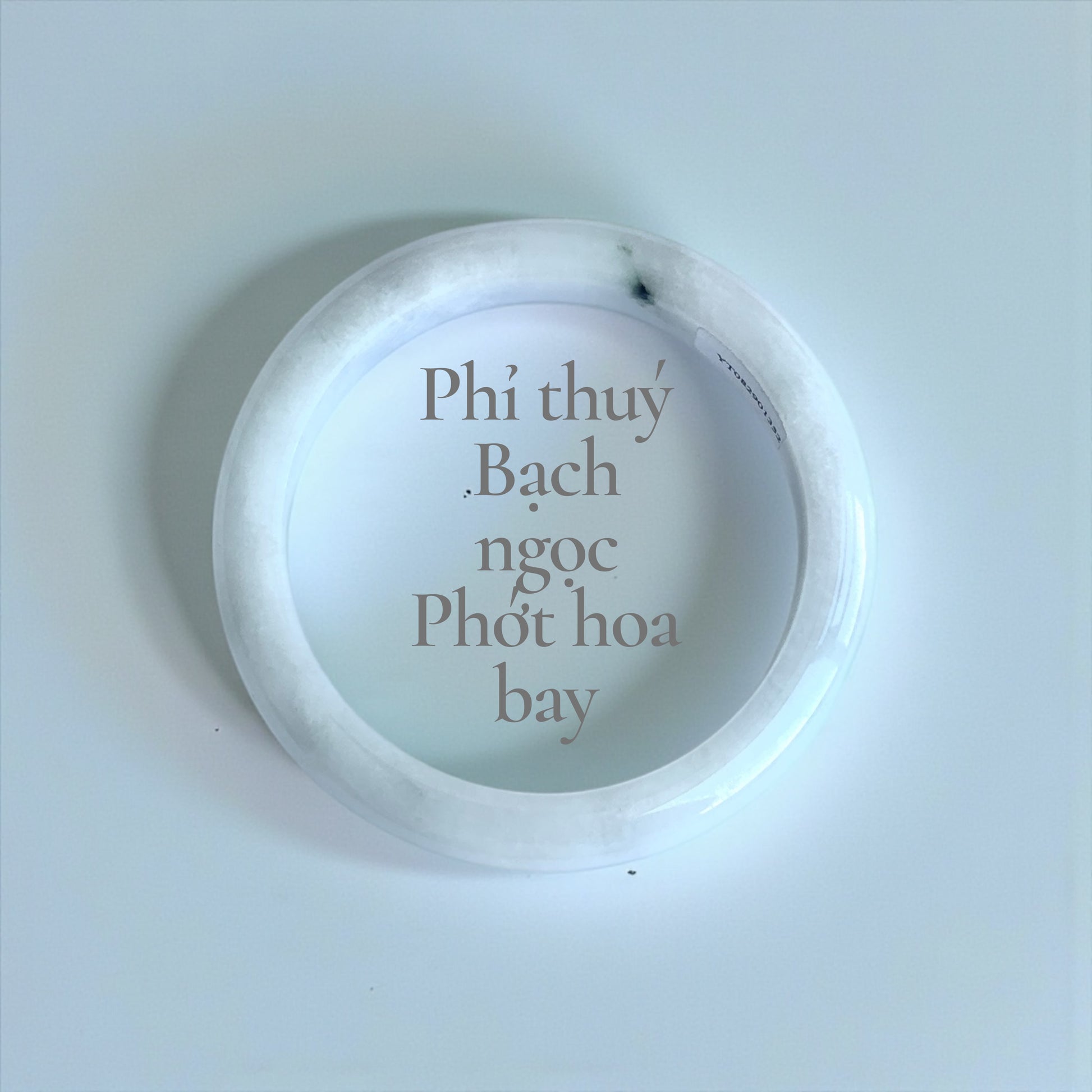 Phỉ thuý bạch ngọc phớt hoa bay bản hẹ ni 56 - White jadeite with floating floral hints 56mm